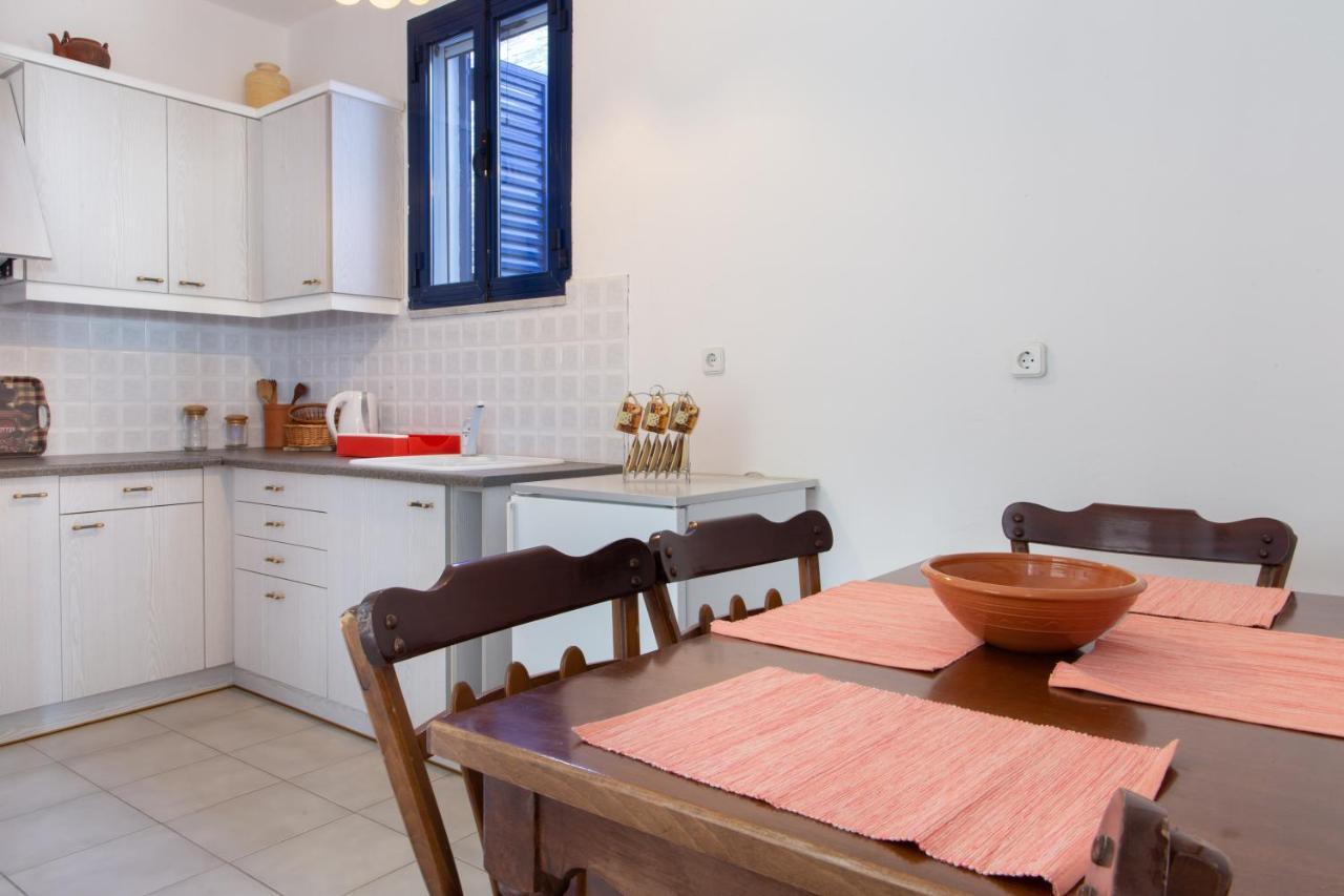 Villa Hena Μπατσί Εξωτερικό φωτογραφία